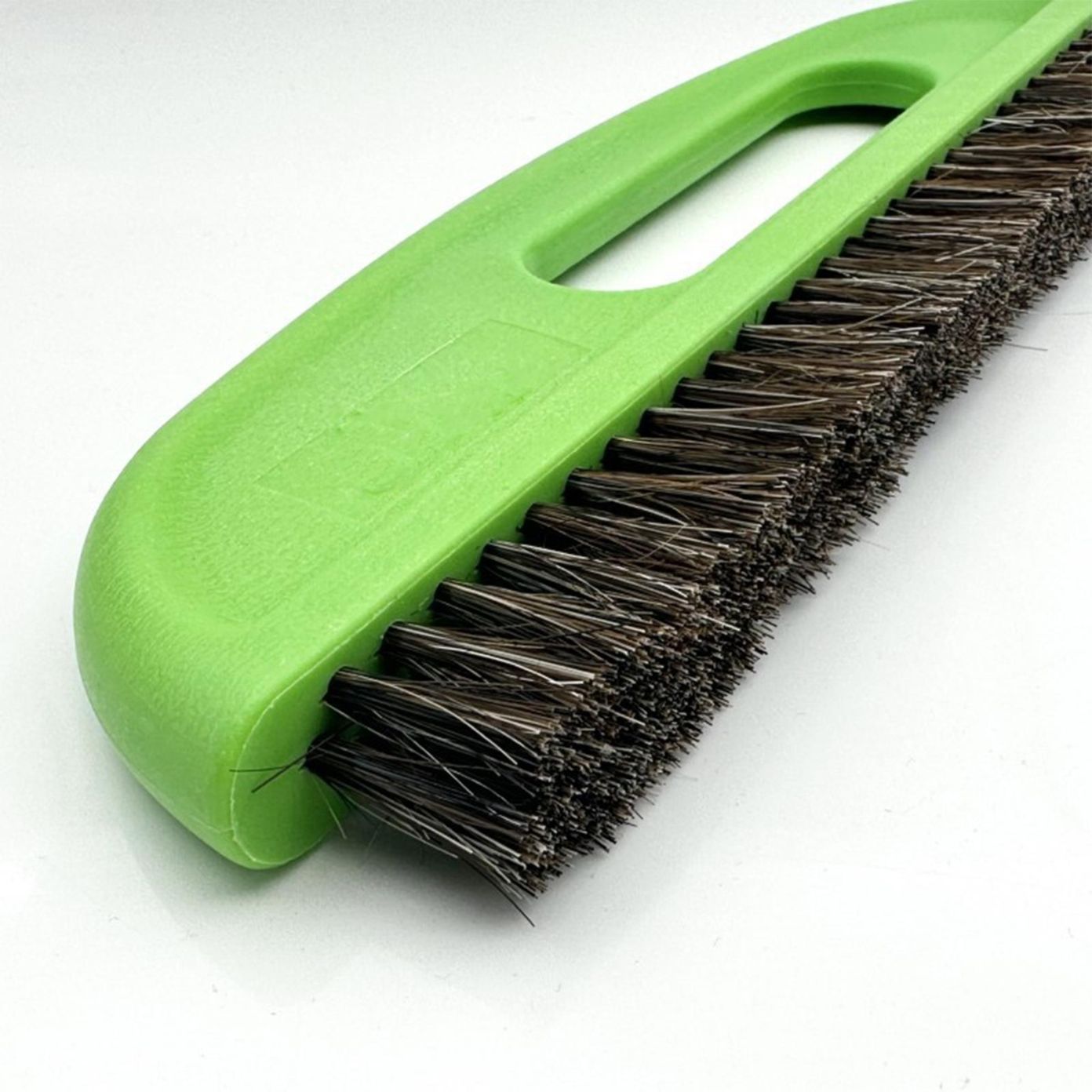 Lay Brush Plastic Small