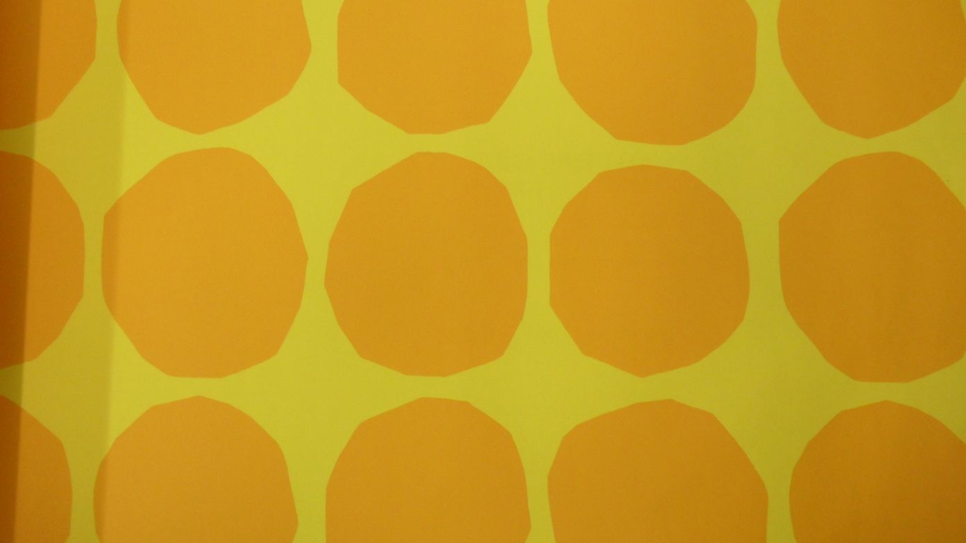 Orange - Pienet Kivet