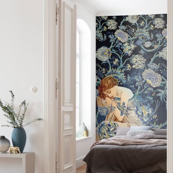 Femme D'Or Mural
